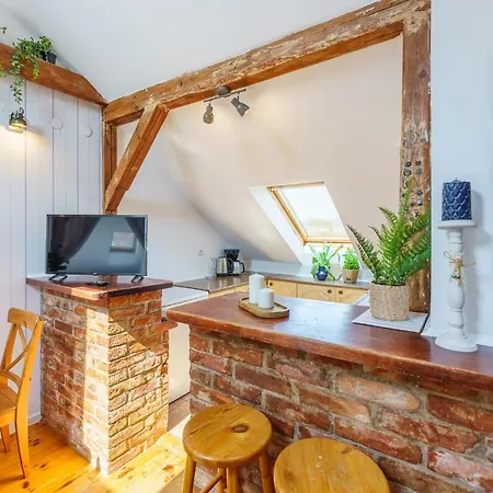 Klimatyczny Apartament Przy Bulwarze Optima *